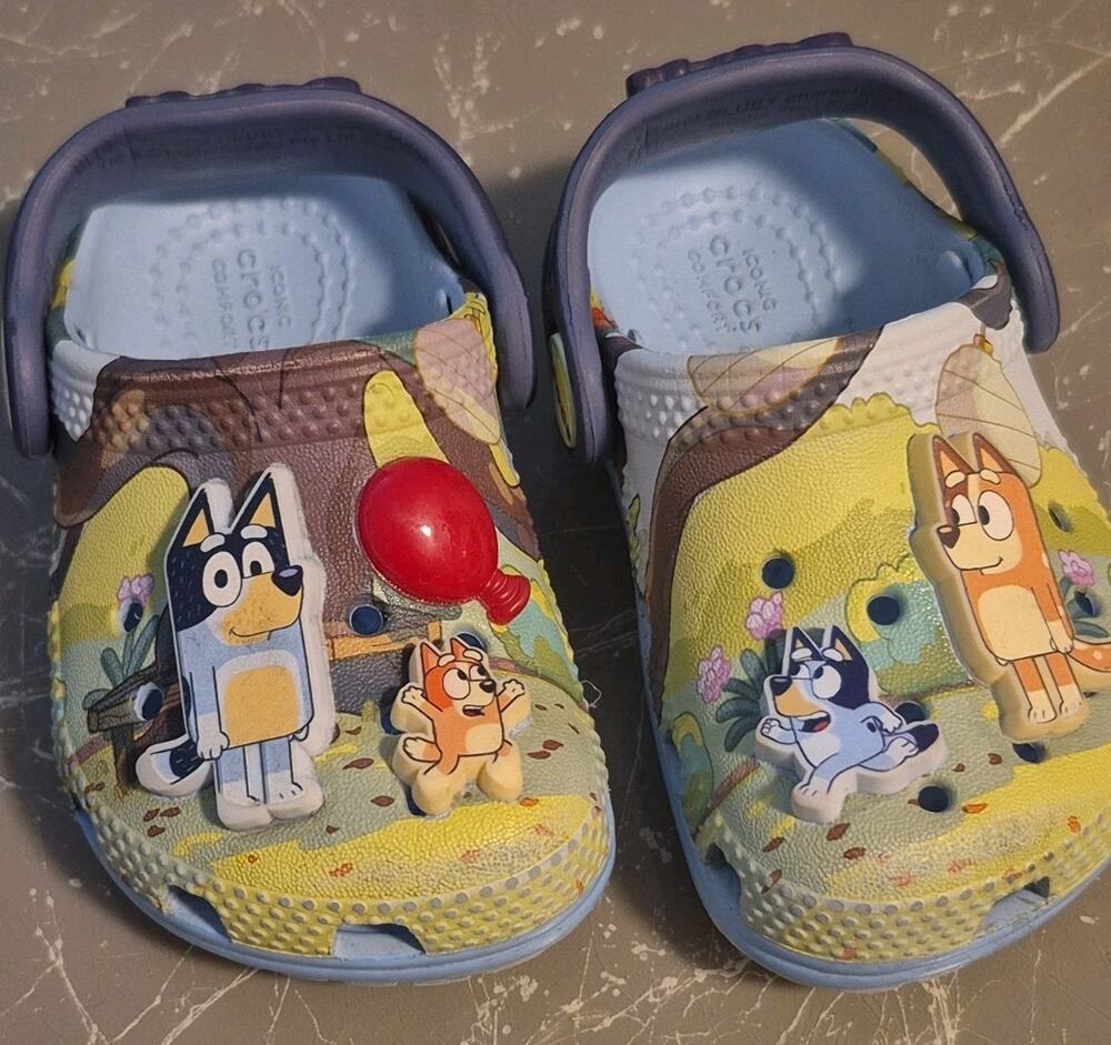 Bluey Toddler Crocs,Size C4